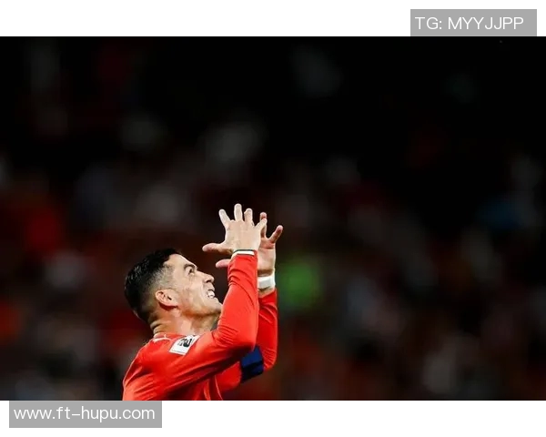 C罗肘击对手事件或改变2026年世界杯布局？梦想破碎的背后隐藏着怎样的秘密