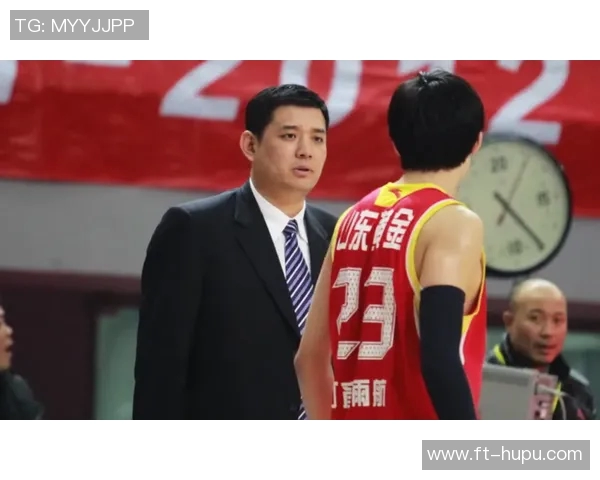 丁彦雨航重返故土，济南野球场见证新赛季的豪情时刻