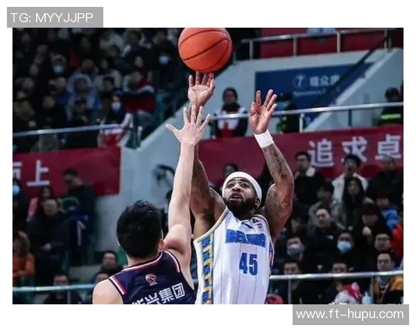 教练换俩大外援换仨新疆赢球却还是得靠亚当斯! 教练换俩大外援换仨新疆赢球却还是得靠亚当斯!